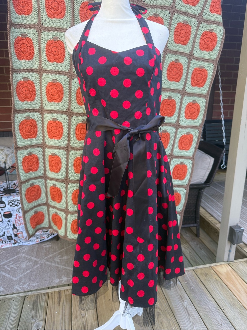 hearts & roses dress Sz XXL Black & red polka dot halter vintage rockabilly